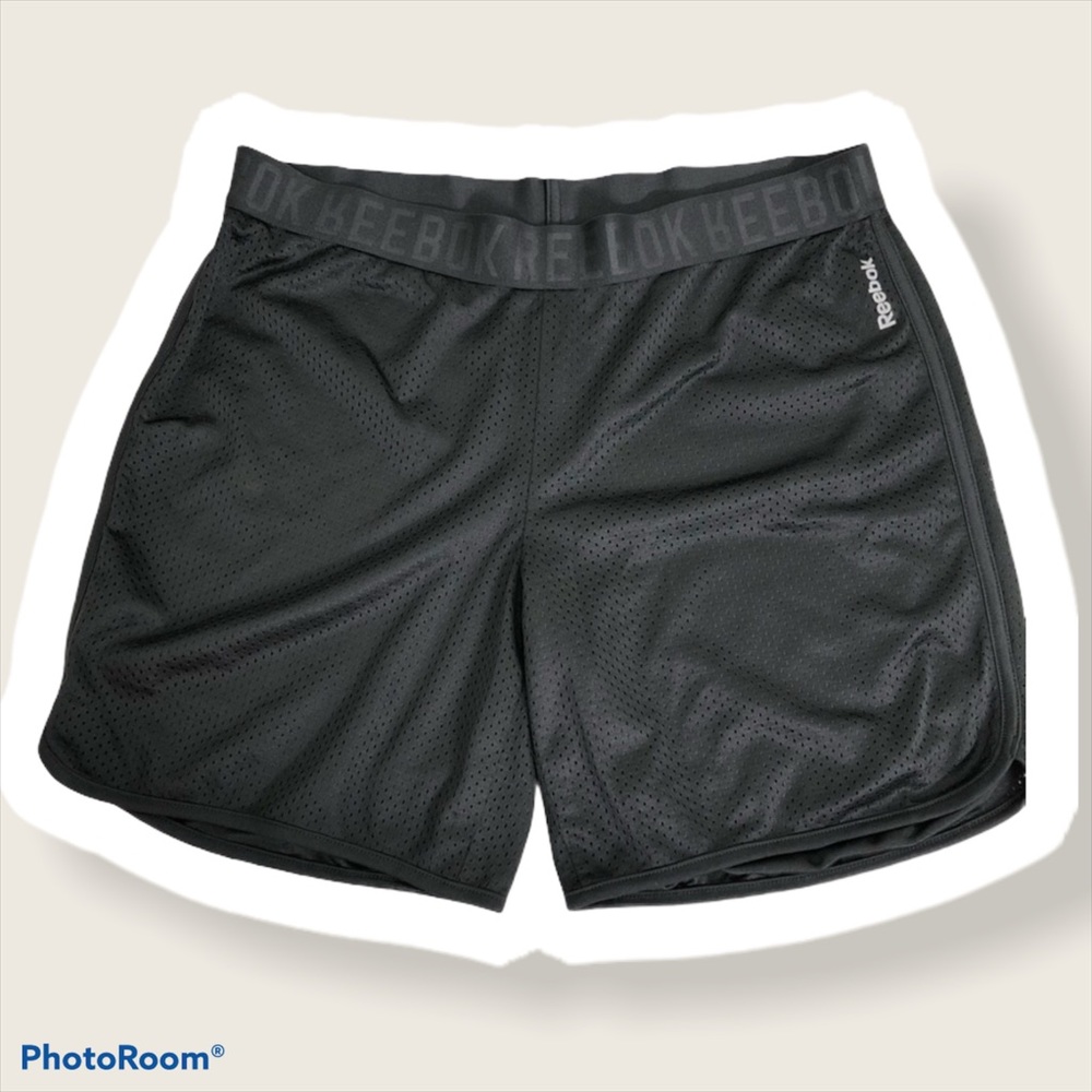 REEBOK Black Mesh Gym Athletic Shorts • EUC Sz Med